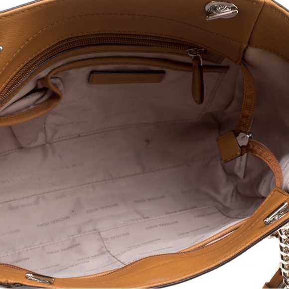 Michael Kors LG JST Leather Chain Shoulder Tote Bag - Picture 5 of 8